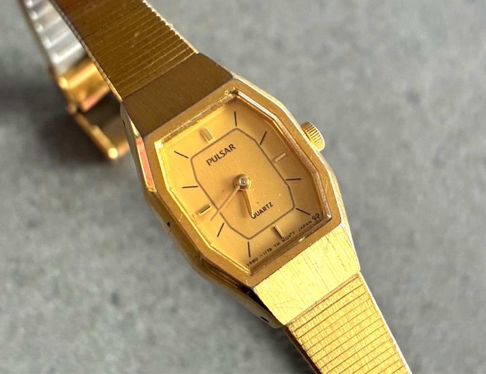 Pulsar Ladies Gold Tone Quartz Watch Tonneau Bracelet w/ Chain 15mm Working Rare